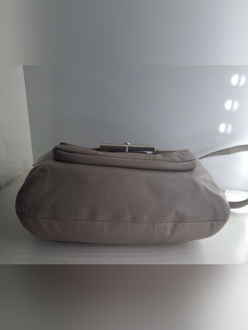 Coach Kristin convertible hobo bag Taupe.  Great condition - Picture 3 of 8